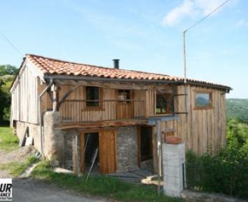 A Montseron, une ex grange-étable métamorphosée en gîte