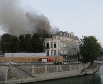 L’Hôtel Lambert, l’un des plus prestigieux à Paris, ravagé par un incendie