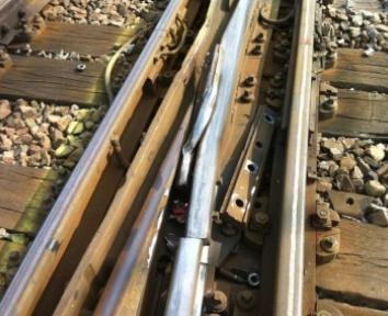 Accident de Bretigny : l’enquête se concentre sur les raisons du détachement de l’éclisse
