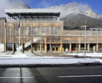 Bois des Alpes pour bâtiment multifonctionnel