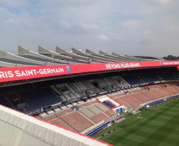 Le Parc des Princes se couvre de verre cellulaire